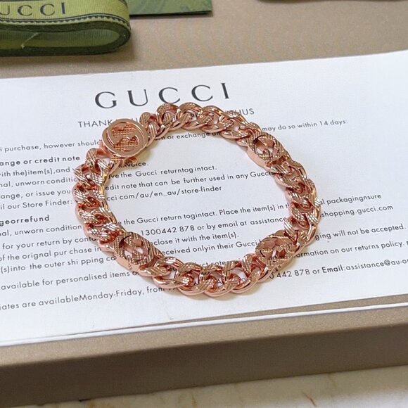 ✨✨✨Excellent Used Condition Gucci bracelet - Picture 8 of 9